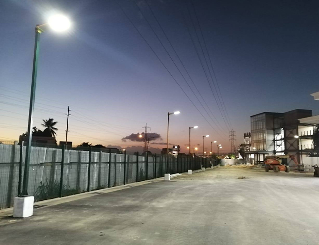 Revolutionizing Urban Lighting: the Rise of All-in-One Solar Solutions