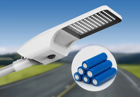 Zwei in einer Solar-Straßen laterne