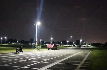 90Sets SLV Solar Street Lights mit CCTV im philippi nischen Park