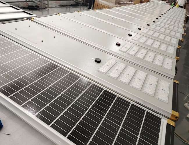 60W 80W 100W 120W 150W 200W 250W All-in-One Solar-Straßen leuchte